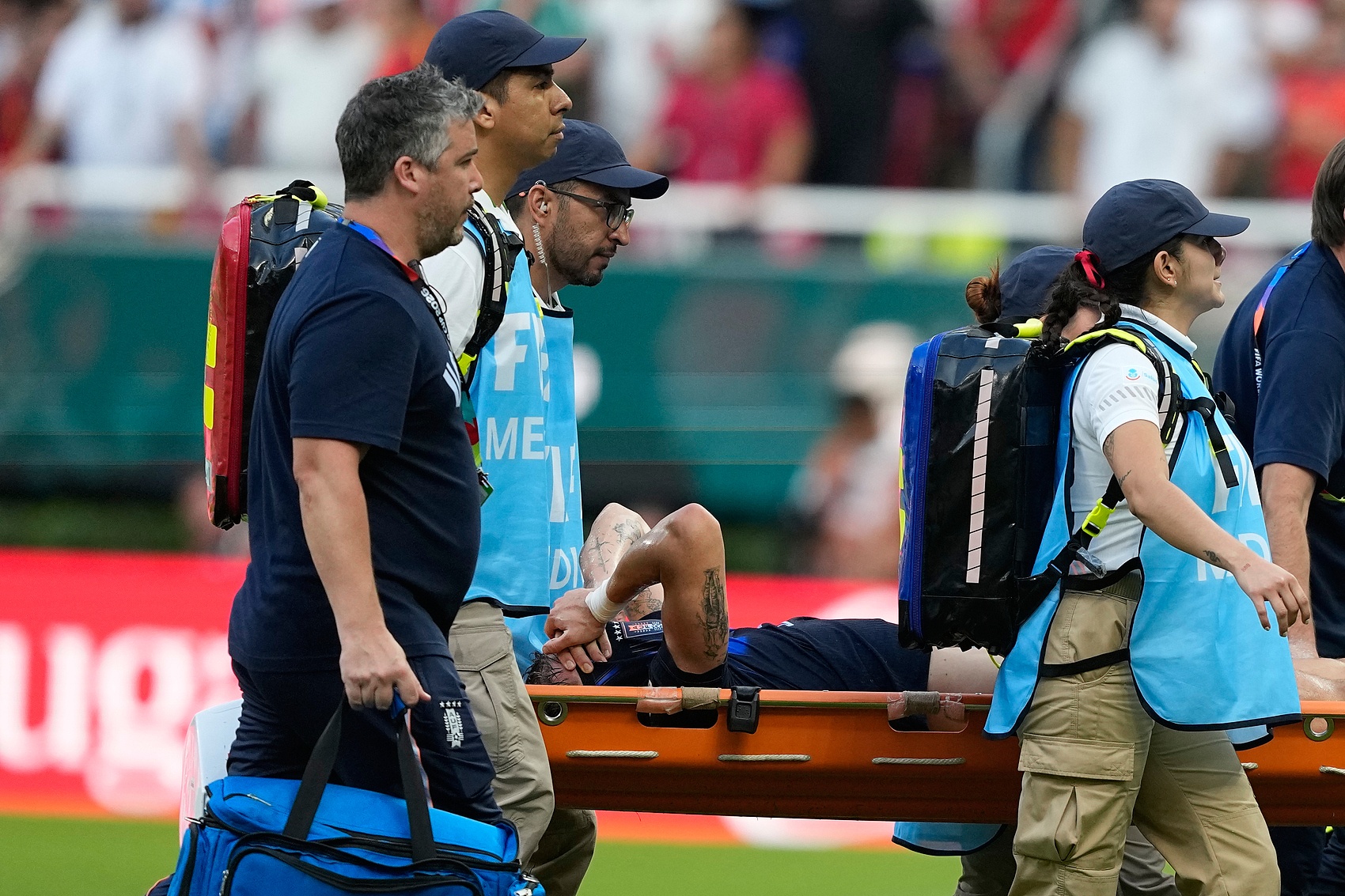 欧斯塔基奥第92分钟绝杀 加拿大1-0南非首进16强将战荷摩胜者 欧斯塔基奥第92分钟绝杀 加拿大1-0南非首进16强将战荷摩胜者