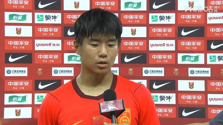 U17国足0-2坦桑尼亚，队长周雨诺坦言对手身体脚下超亚洲水平