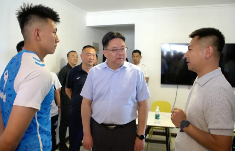 中乙黑马!兰州陇原竞技2-0陕西联合首进足协杯八强 下轮主场战国安 中乙黑马!兰州陇原竞技2-0陕西联合首进足协杯八强 下轮主场战国安