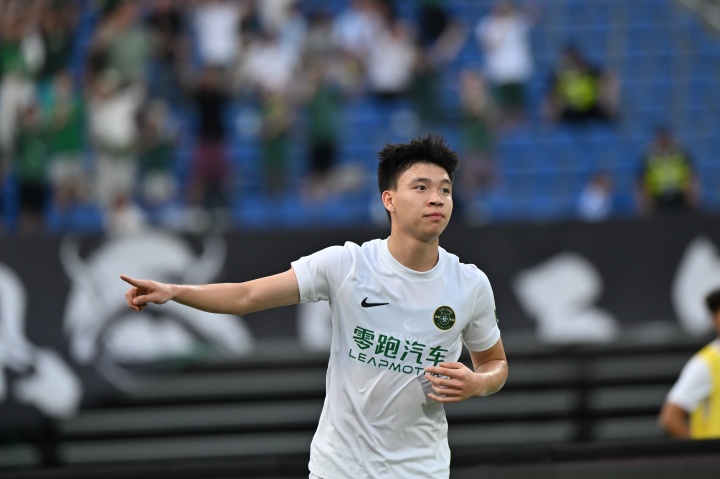 西乙格拉纳达仍有意王钰栋 球员本人更倾向德乙