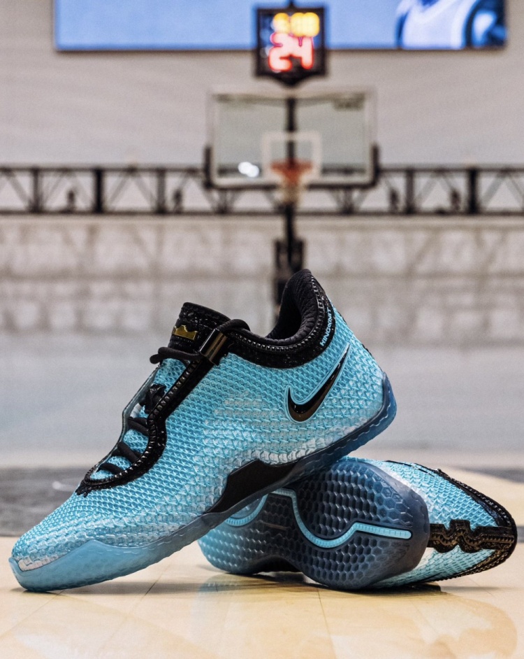 LeBron 24正式亮相 詹姆斯称其历代最轻 LeBron 24正式亮相 詹姆斯称其历代最轻