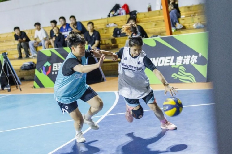 FIBA Open 3x3呼和浩特站战罢 蒙草酒业全胜夺冠 FIBA Open 3x3呼和浩特站战罢 蒙草酒业全胜夺冠