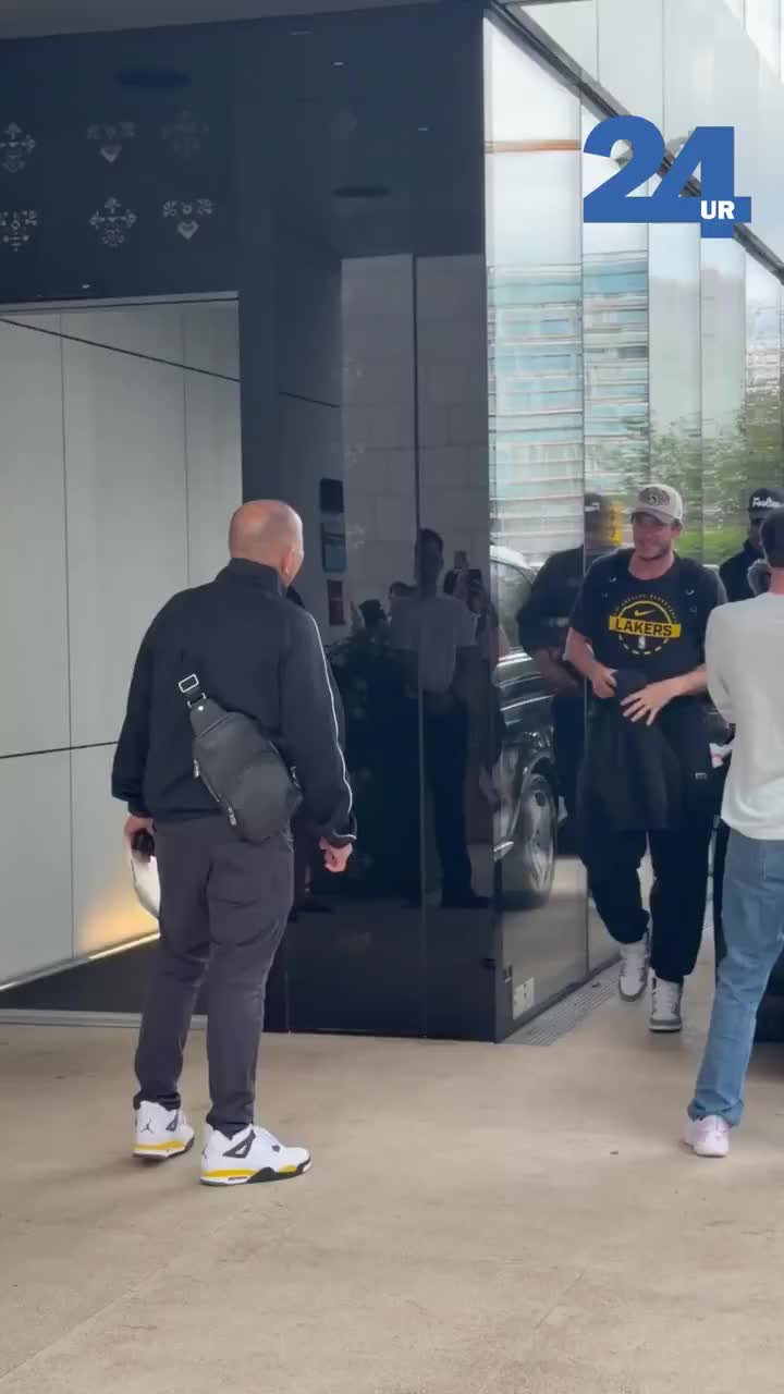 湖人球员抵达斯洛文尼亚 东契奇训练营20日开营 湖人球员抵达斯洛文尼亚 东契奇训练营20日开营