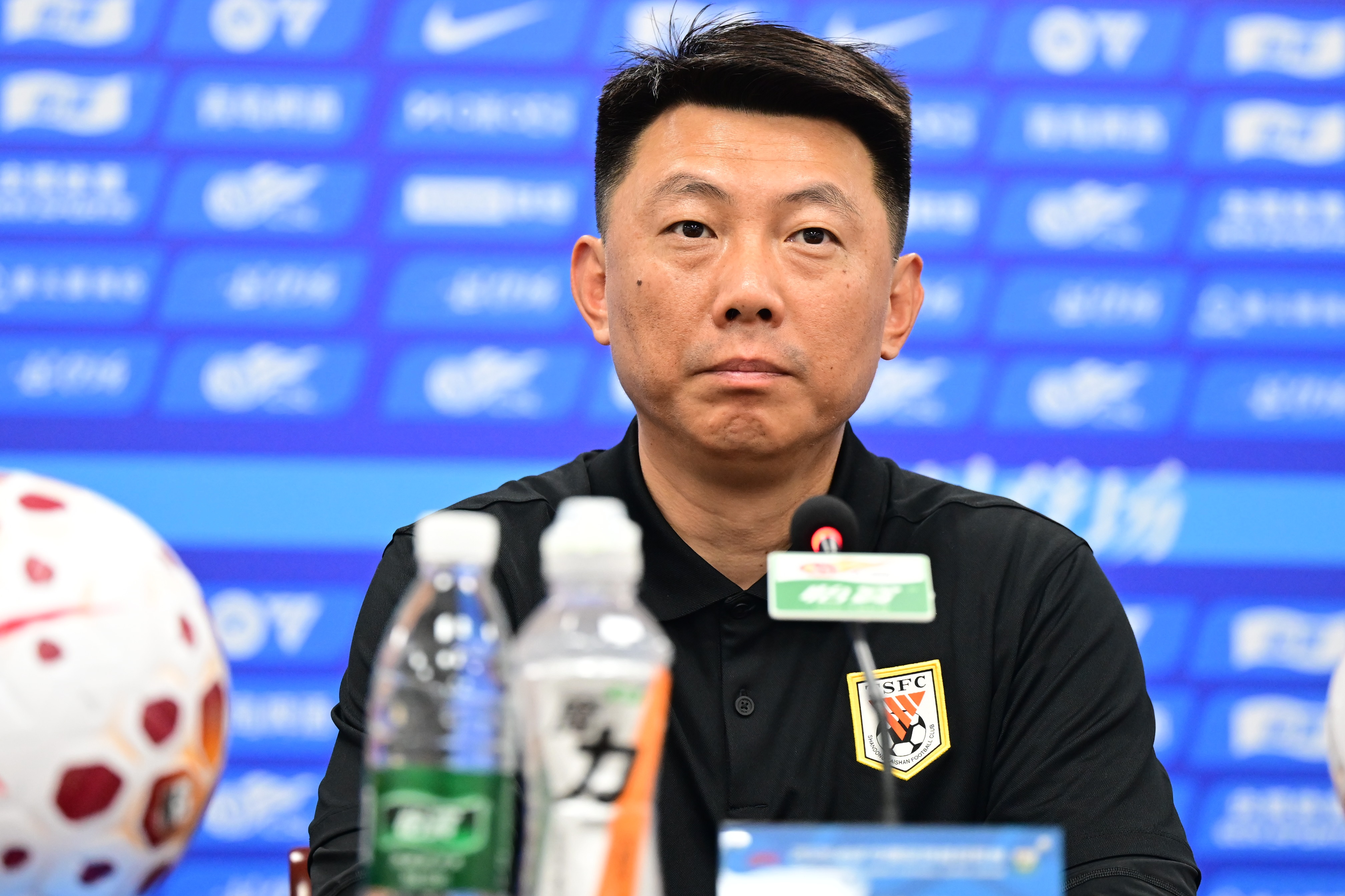 鲁媒:泰山队迎魔鬼赛程,结构性问题无法通过心态调动彻底解决 鲁媒:泰山队迎魔鬼赛程,结构性问题无法通过心态调动彻底解决