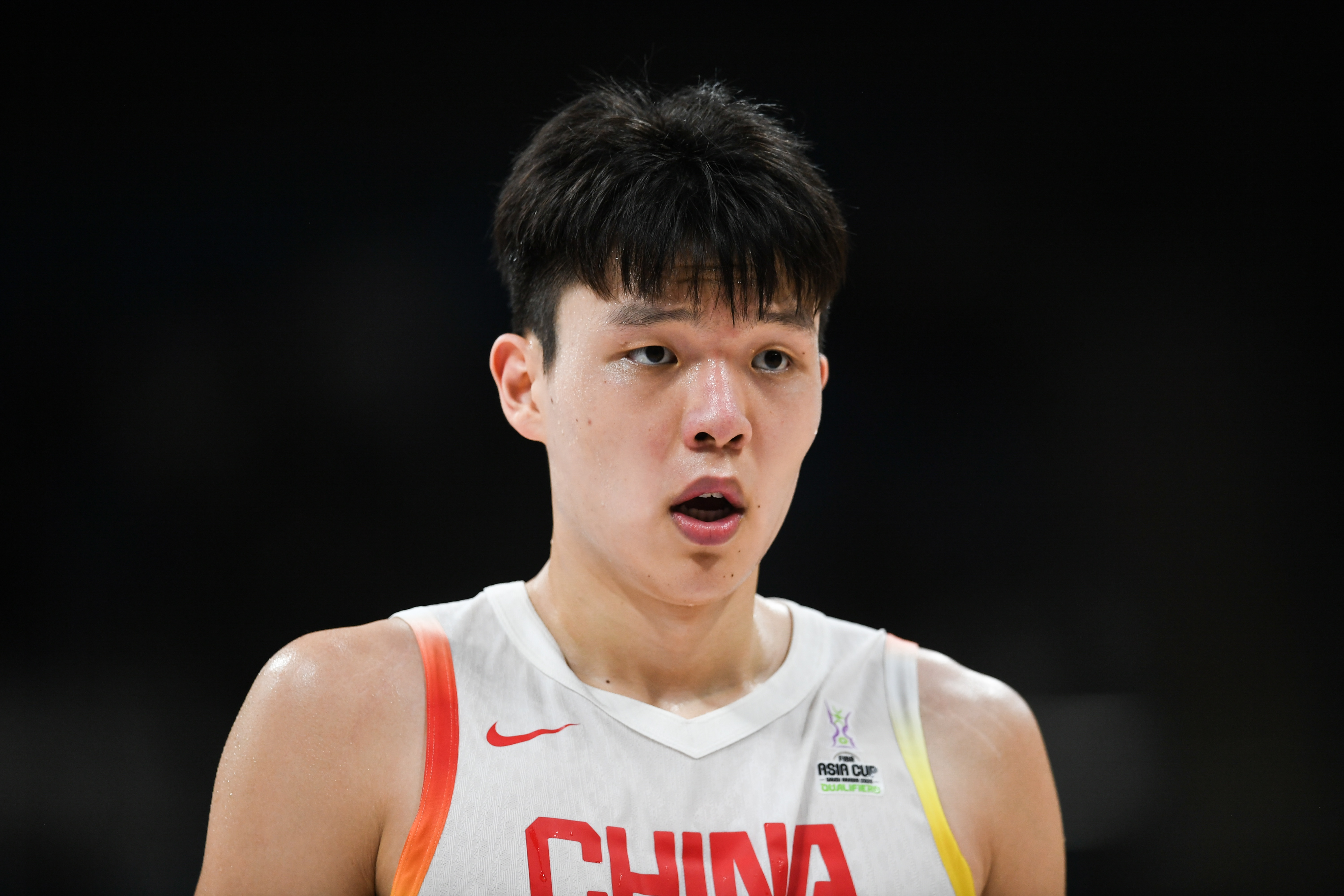 记者：郭导对杨瀚森使用完全不同了 发牌/顺下/组织是熟悉的瀚森