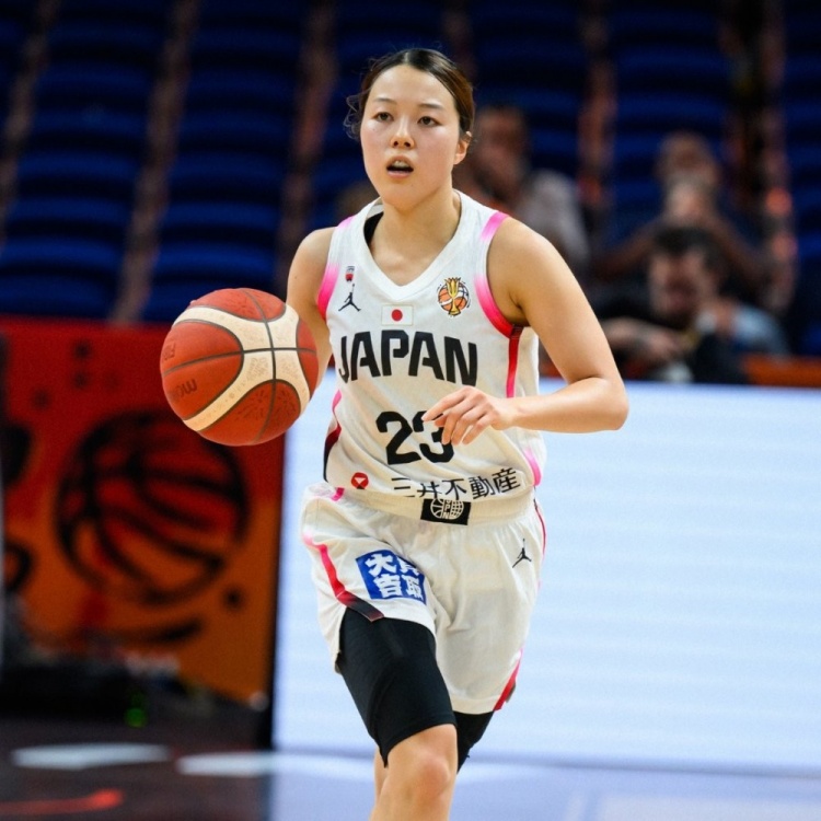 媒体人:日本女篮真整不过匈牙利 体型吃大亏的情况下三分也没开