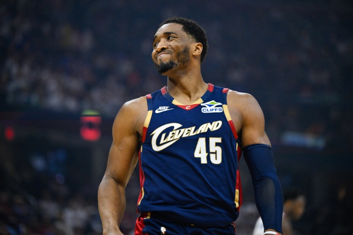 队记:不会有球星主动来骑士 今夏能提前续约米切尔骑士有些幸运