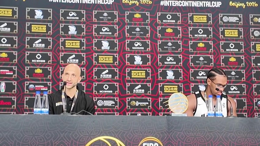 G联赛联队教练:非常感激有机会到北京打洲际杯 感谢大家的牺牲